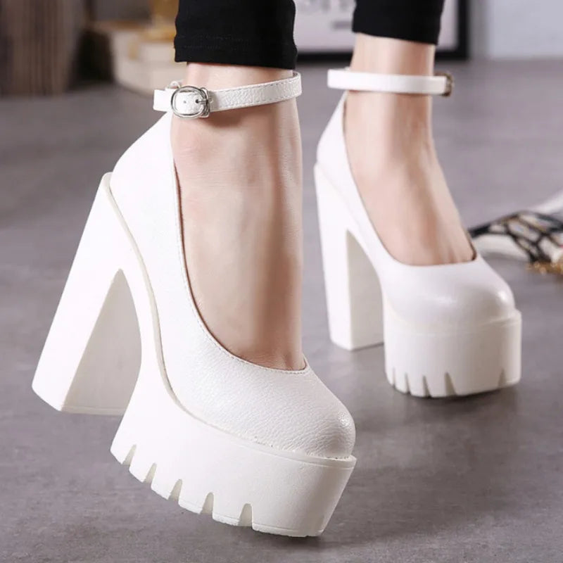 Allie Platform Pumps